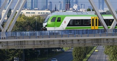 Kolejom Mazowieckim przybyło ponad 4 miliony pasażerów