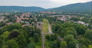 Linia do Kowar: Pociągi mogą wrócić w 2028 r. Na razie brak końcowego odcinka i SRK