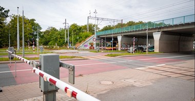 Wrocław. PKP PLK wyniosą linię 285 na estakadę. Zyska Tramwaj na Jagodno 