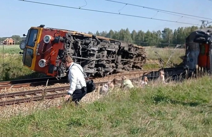 IC Koziołek zderzył się z ciężarówką! Maszynista ciężko ranny [AKTUALIZACJA]