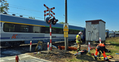 ZZMK: Jutro pociągi zwolnią do 20 km/h na każdym przejeździe