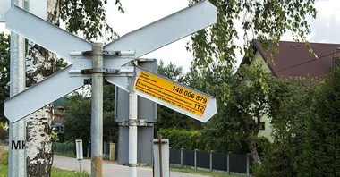 PKP PLK: Żółte naklejki zapobiegły blisko 100 wypadkom