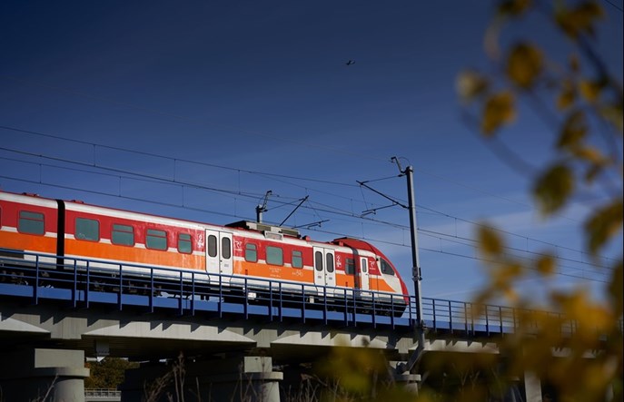 Prawie 8,7 mln pasażerów podróżowało z POLREGIO we wrześniu