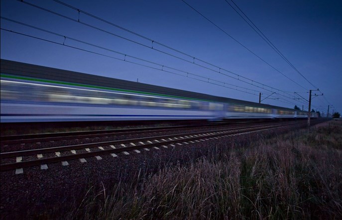 Kursowanie pociągów PKP Intercity a zmiana czasu