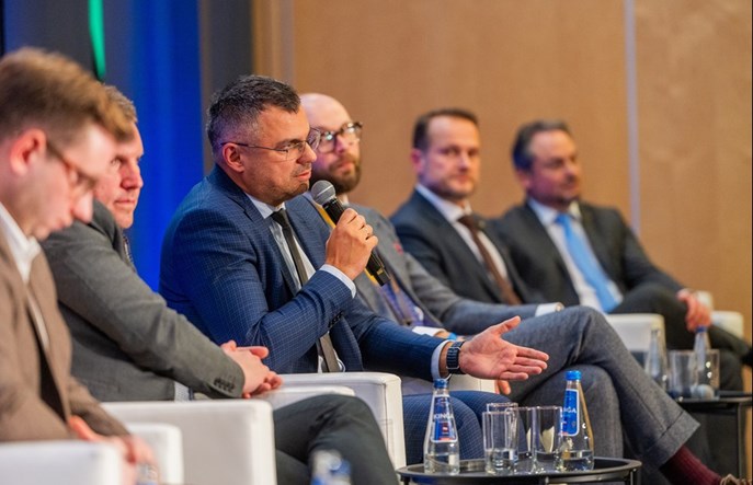 Jak przewieźć 700 mln pasażerów? Tabor w przewozach regionalnych i dalekobieżnych