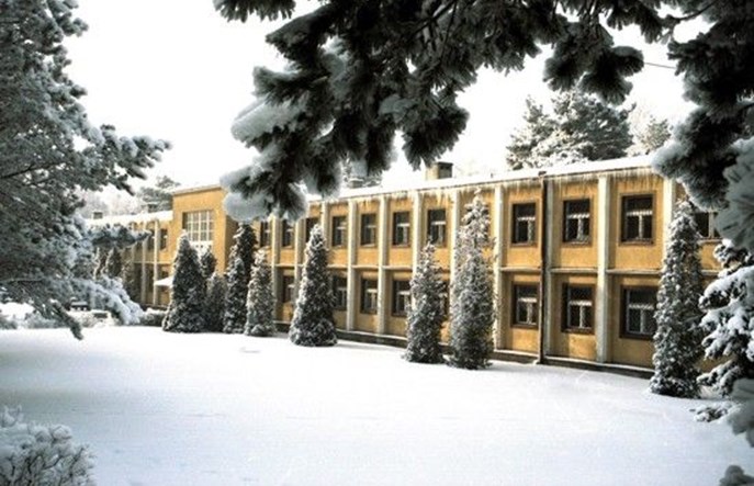 PKP sprzedało działkę przy plaży w Stogach. Działa tam prywatna uczelnia