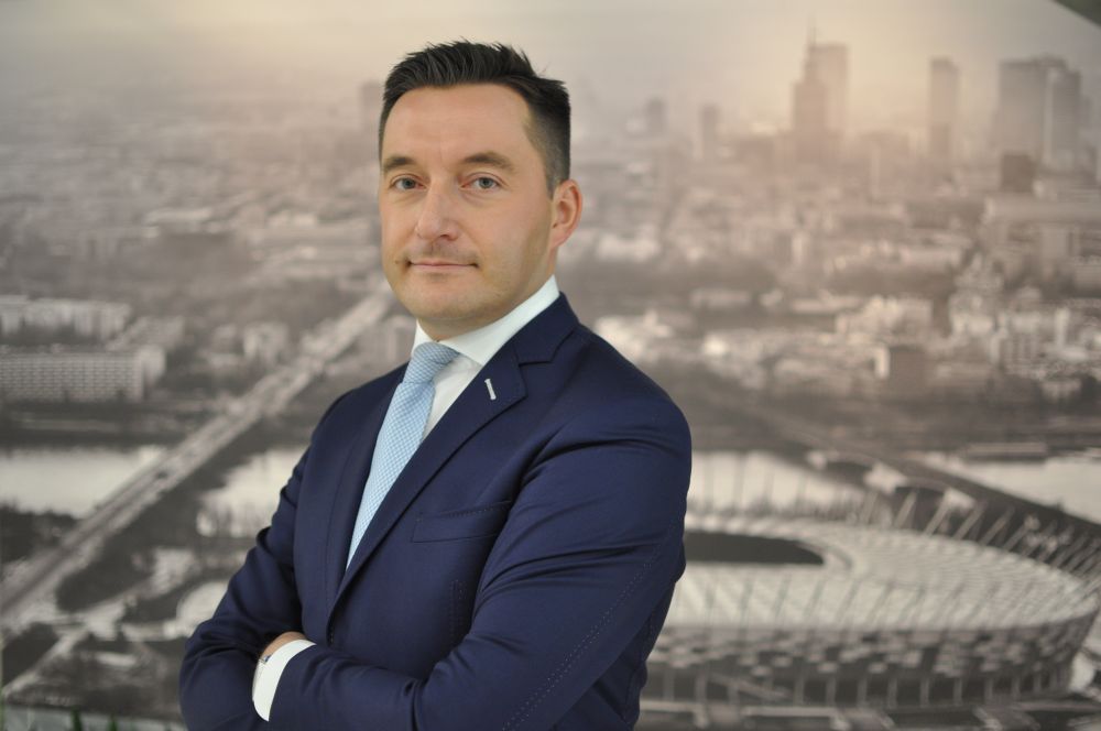 Adrian  Felietonista