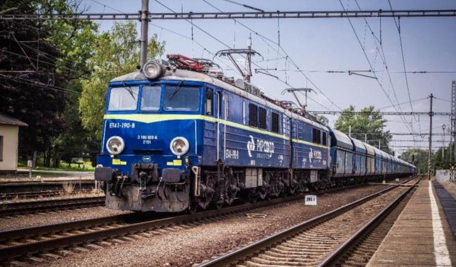 Fundusze zwiększyły zaangażowanie w PKP Cargo Fundusze zwiększyły zaangażowanie w PKP Cargo
