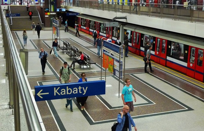 Metro: Naprawią i przemalują pudła składów Metropolis