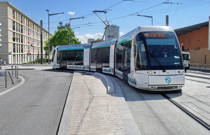 Translohr: Tramwaj, trolejbus czy autobus? 