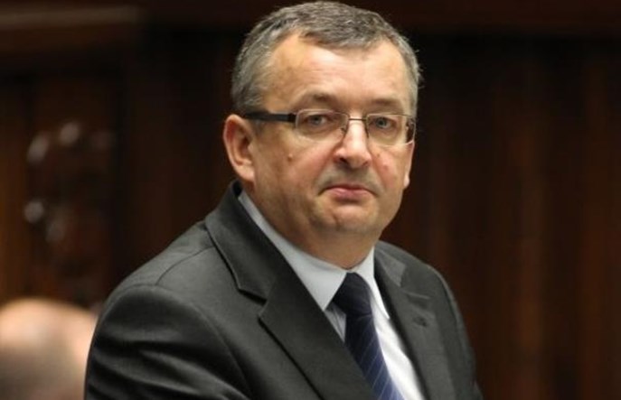 Adamczyk: Największy sukces ministerstwa to uratowanie Pesy