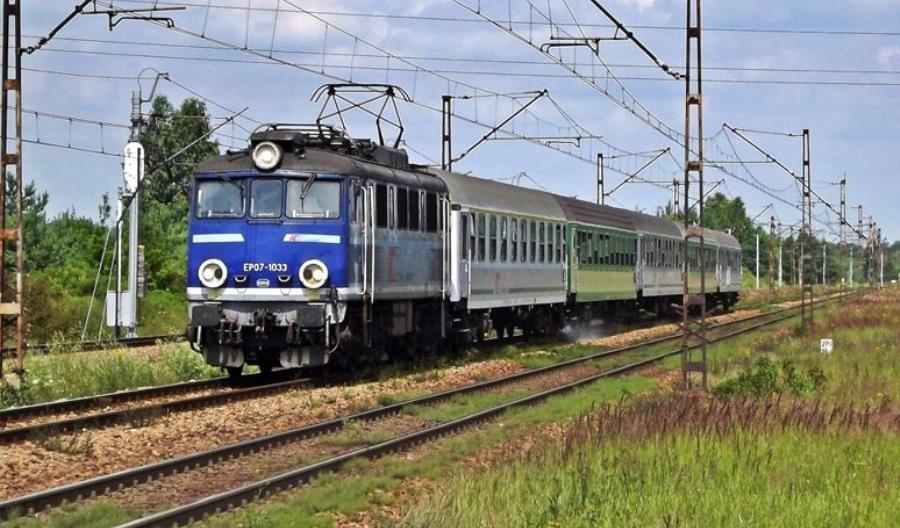 Strata PKP Intercity w 2015 roku wyniosła 41 mln zł Strata PKP Intercity w 2015 roku wyniosła 41 mln zł