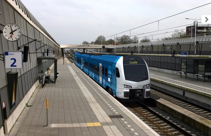 Holenderscy operatorzy zamawiają kolejne pociągi Stadlera