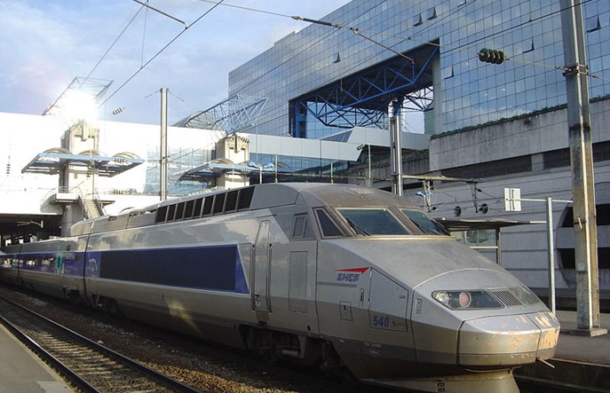 Francja: Rząd wycofał się z budowy nowej linii KDP