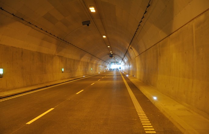 Gdańsk. Rowerzyści jeżdżą autobusem pod Martwą Wisłą