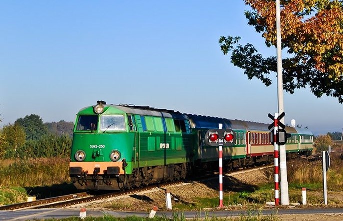 Szybkie połączenie Warszawa – Rzeszów. Rusza elektryfikacja ważnej linii