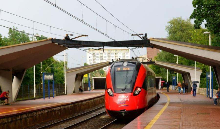 Pociągi SKM Warszawa naprawią Przewozy Regionalne Pociągi SKM Warszawa naprawią Przewozy Regionalne
