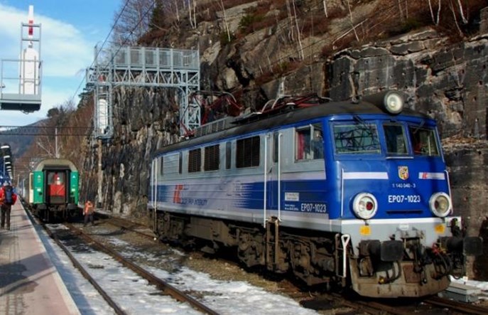 PKP Intercity kończy przetarg na naprawę lokomotyw