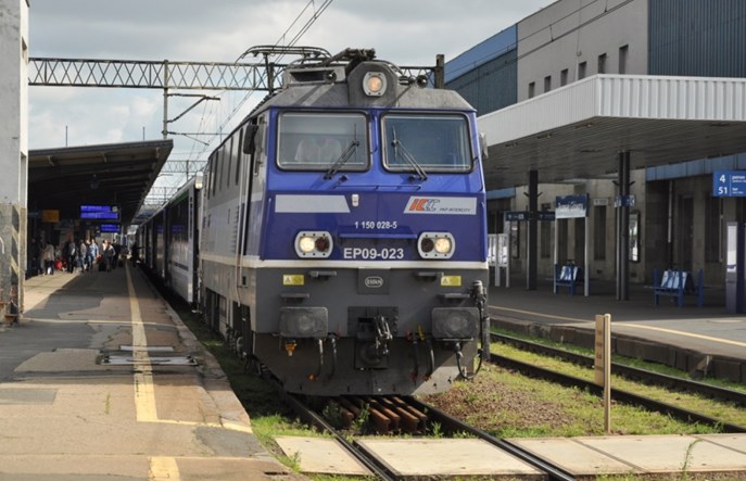 Trzy lokomotywy EP09 idą do naprawy