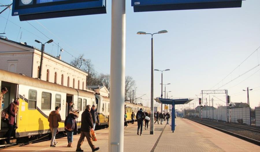 Kolej przewiozła więcej pasażerów w I połowie 2016 r. Kolej przewiozła więcej pasażerów w I połowie 2016 r.