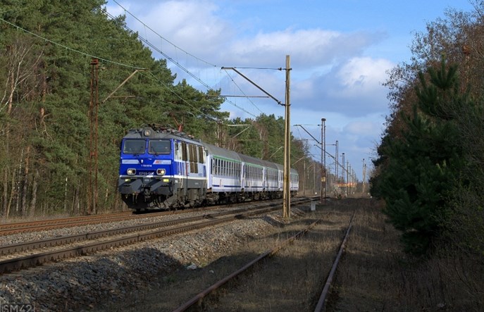 Newag będzie serwisował 9 lokomotyw PKP Intercity