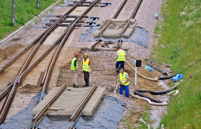 PKM: Kolejne odcinki linii po wielkiej ulewie otworzymy we wrześniu
