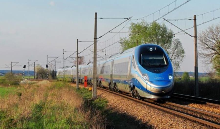 Pendolino musi co chwilę zwalniać. Przez ETCS Pendolino musi co chwilę zwalniać. Przez ETCS