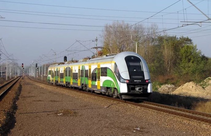 Wydłuża się przetarg na linię 447. Chińczycy wygrali w KIO