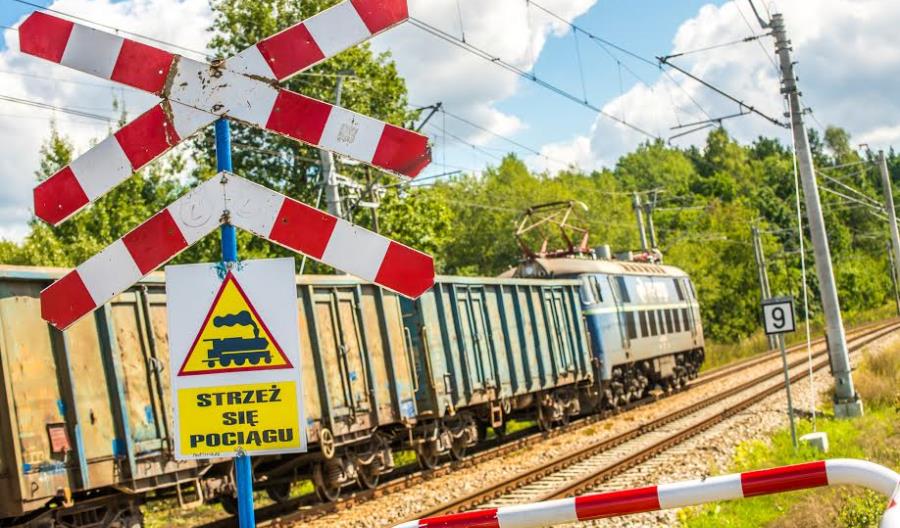 Skanska zmodernizowała 65 km linii w Świętokrzyskiem Skanska zmodernizowała 65 km linii w Świętokrzyskiem