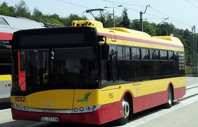 Łódź: Autobus łączy osiedla, dzieląc mieszkańców