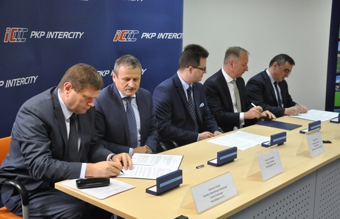 Startuje Luxtorpeda 2.0. Pesa zbuduje dwutrakcyjną lokomotywę