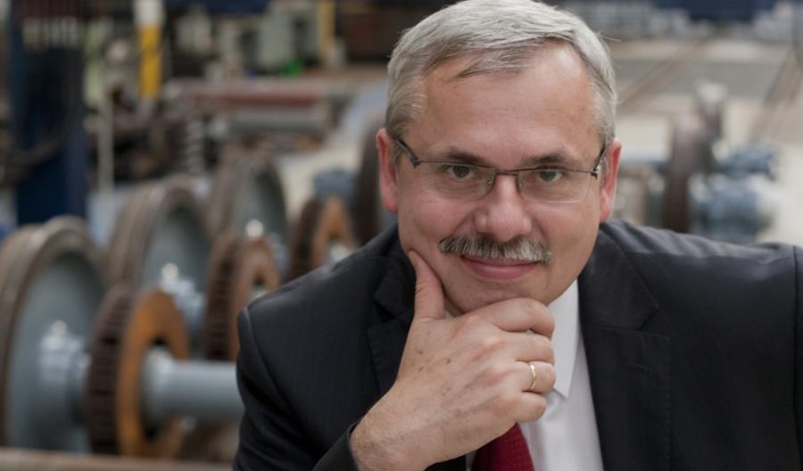 Malinowski: Problemem polskich producentów jest zużycie energii Malinowski: Problemem polskich producentów jest zużycie energii