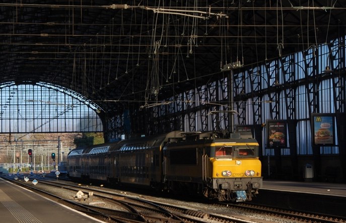 Holenderskie pociągi wyłącznie na energii z odnawialnych źródeł