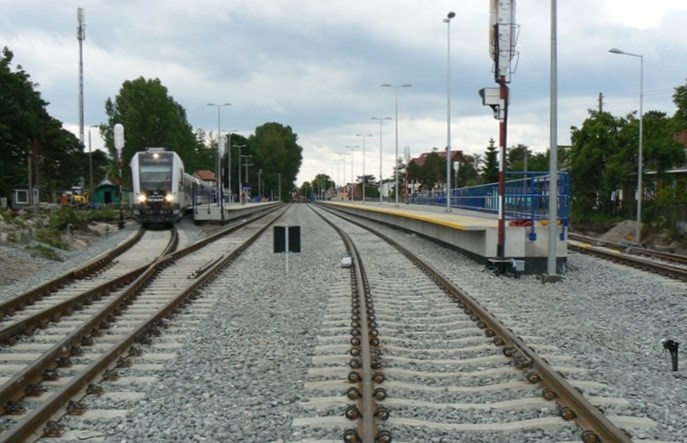 Autobusy zamiast pociągów na Hel. Pojadą obok zmodernizowanej linii kolejowej