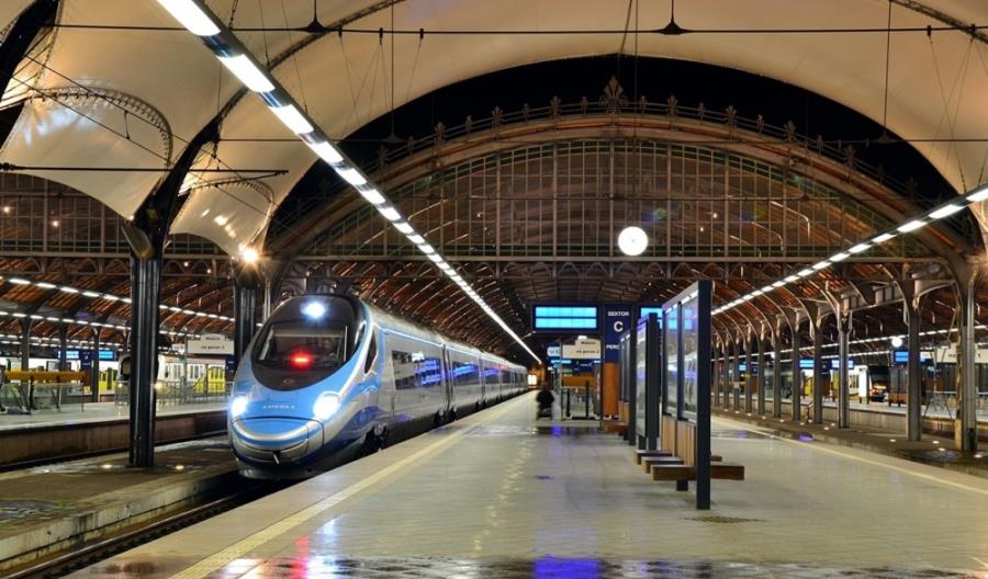 Olbrzymia kara za opóźnienia dostaw Pendolino. Intercity wygrało w arbitrażu Olbrzymia kara za opóźnienia dostaw Pendolino. Intercity wygrało w arbitrażu