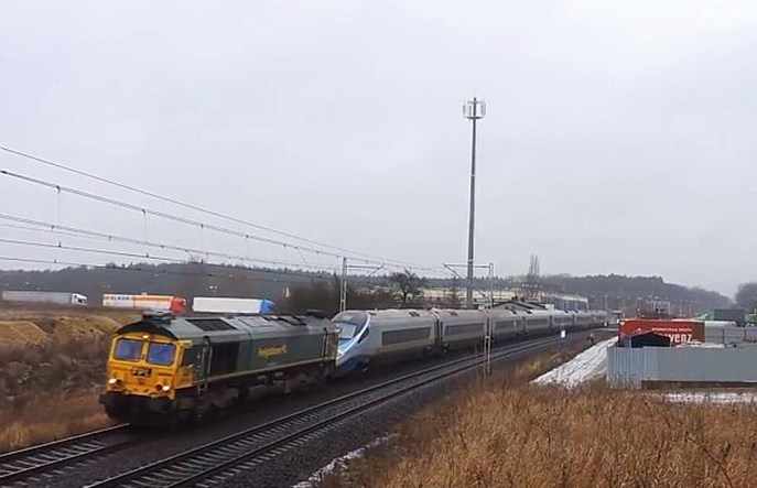 Pendolino PKP IC pojechało do Niemiec [film]