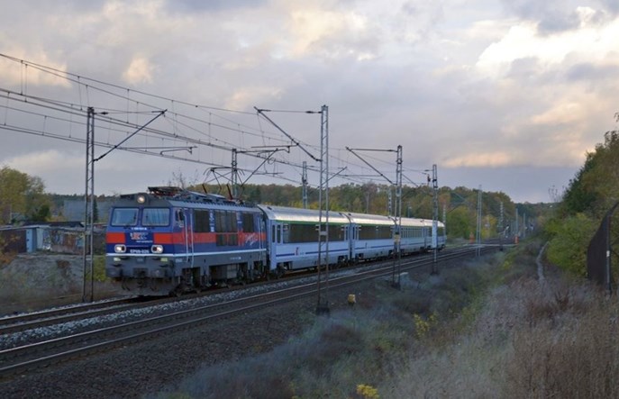 Adamczyk: Wagony restauracyjne od Pesy w marcu