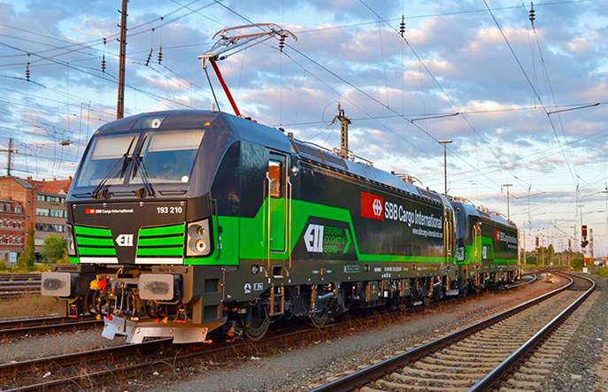 Dobra passa Siemensa. Umowa na kolejne 18 Vectronów