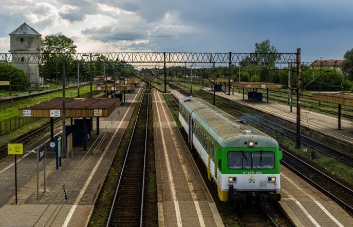 Spółka córka PLK naprawi tor z Tłuszcza do Ostrołęki