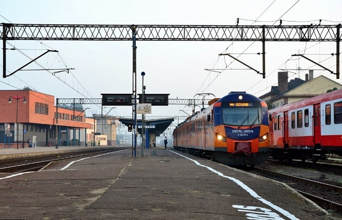 Mieszkańcy Leszna chcieliby bezpośredniego połączenia z Warszawą