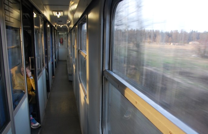 Zmiana czasu na letni z 25 na 26 marca. Jak pojedzie Twój pociąg?