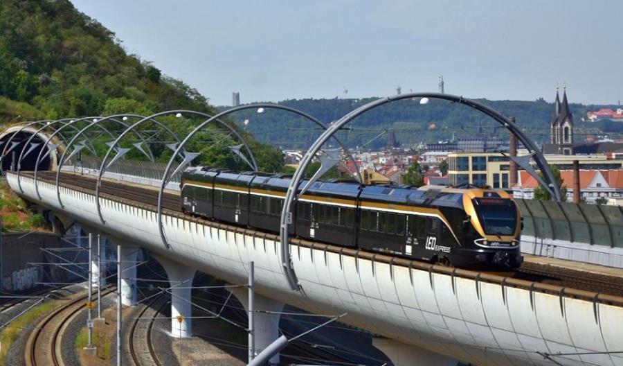 Leo Express uzyskał niezbędne dopuszczenie i jest bliżej wejścia na polskie tory Leo Express uzyskał niezbędne dopuszczenie i jest bliżej wejścia na polskie tory
