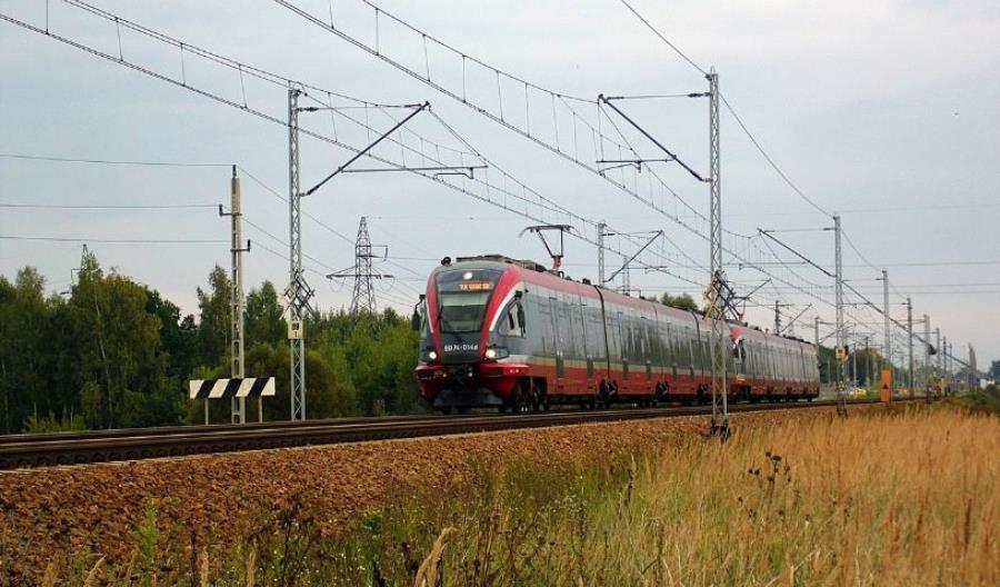 PKP Intercity jednak nie sprzeda ED74. Przywróci je do ruchu PKP Intercity jednak nie sprzeda ED74. Przywróci je do ruchu