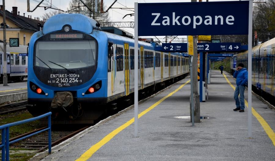 Koleje Śląskie: Blisko pół tysiąca pasażerów w pociągach specjalnych Katowice – Zakopane