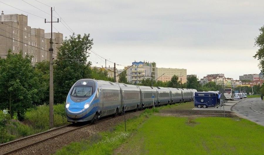 Intercity zmienia zdanie. Jednak chce zatrzymać Pendolino w Łodzi Intercity zmienia zdanie. Jednak chce zatrzymać Pendolino w Łodzi
