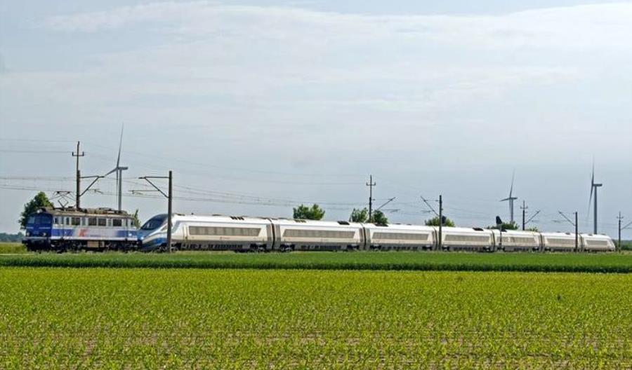 Wkrótce koniec wagonów za Pendolino. ED250-001 wrócił z Niemiec Wkrótce koniec wagonów za Pendolino. ED250-001 wrócił z Niemiec