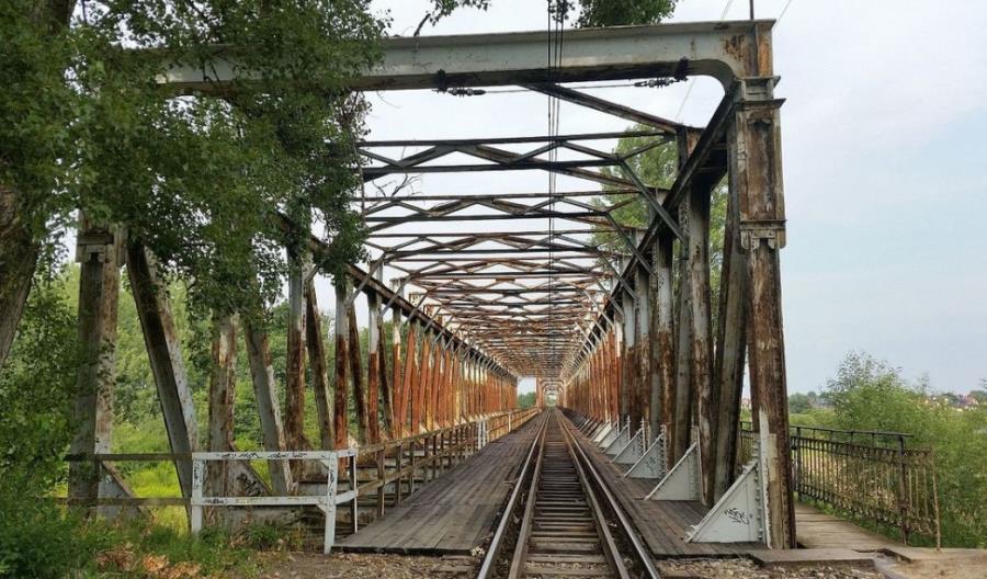 PLK wezmą się za linię C-E30 przez Jelcz-Laskowice PLK wezmą się za linię C-E30 przez Jelcz-Laskowice