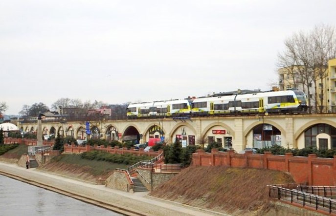 Sieć trakcyjna do Gorzowa? PLK zaczyna przygotowania do elektryfikacji linii 203