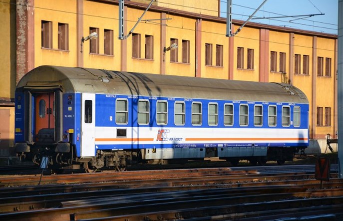 Pesa naprawi ponad 200 wagonów PKP Intercity