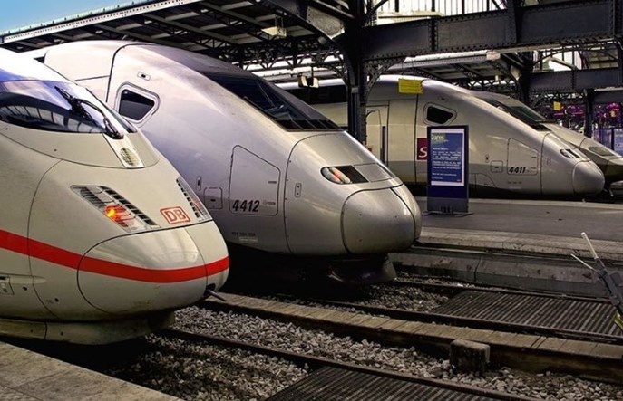 Serwis sprzedaży biletów Trainline dostępny po polsku